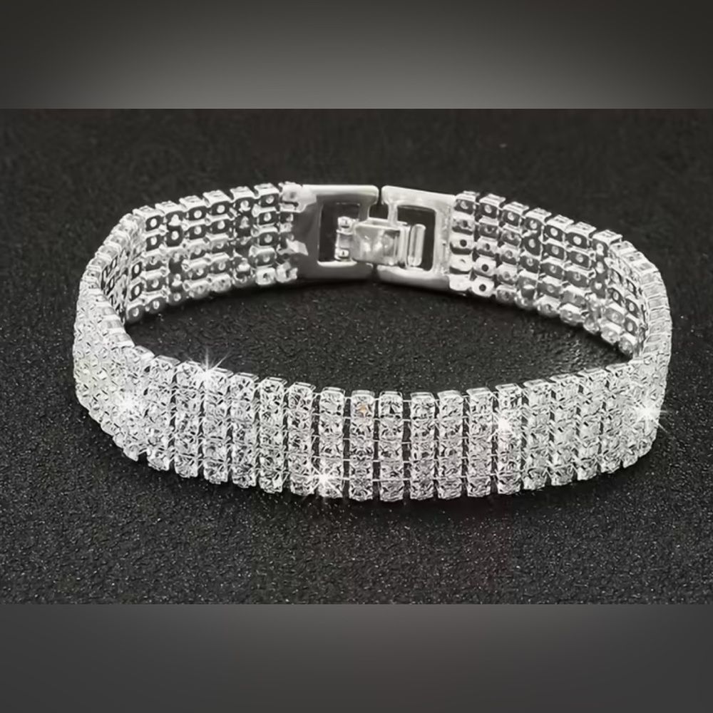 Glamorous Rhinestone & Silver Bracelet for Women